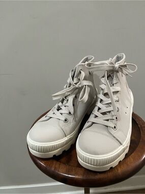Gray Boots - NWT
